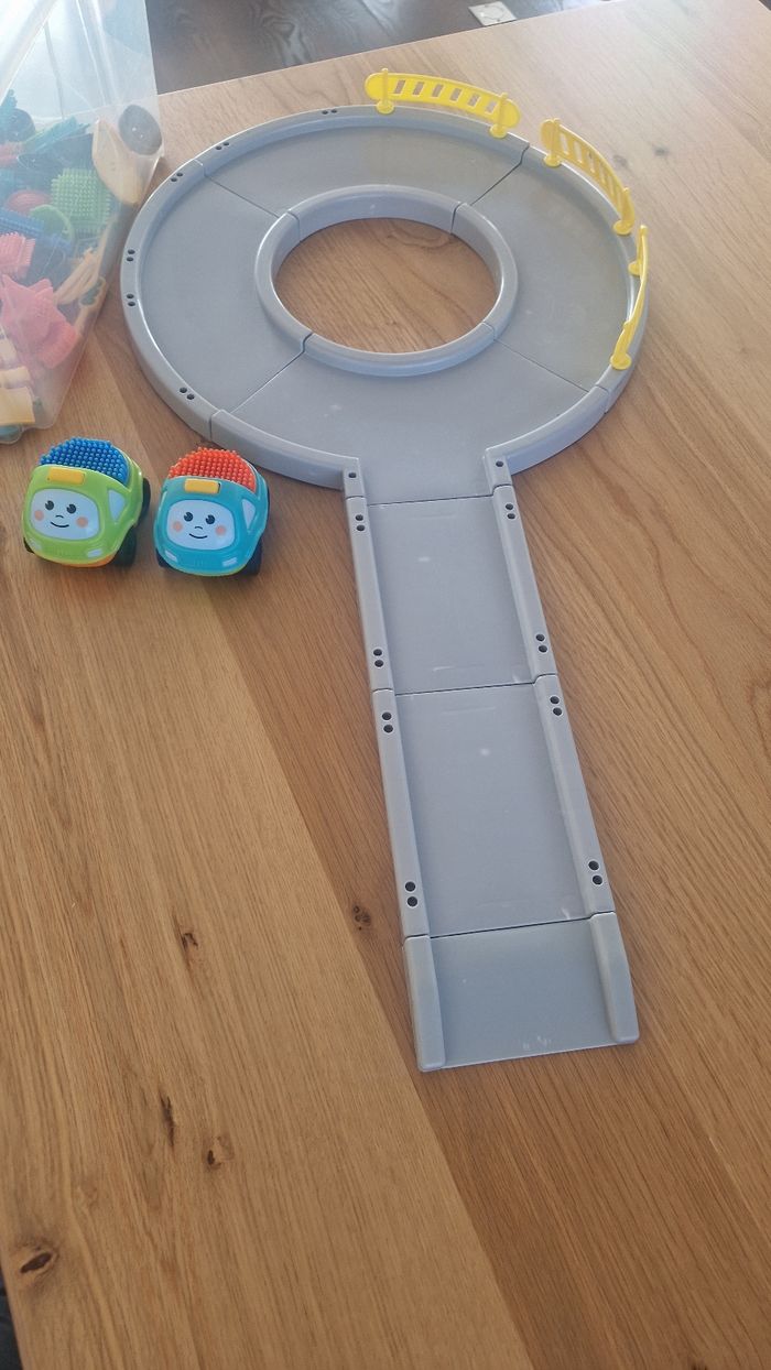 Circuit voiture dès 1 an