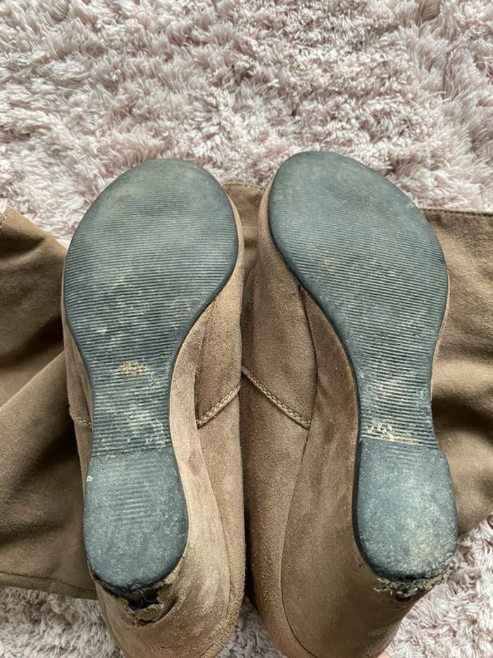 Bottes à talon compensées en daim taille 37 - photo numéro 7