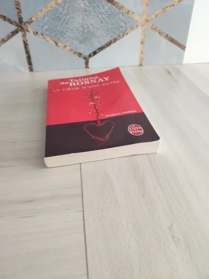 Livre poche le cœur d'une autre Tatiana de Rosnay - photo numéro 3