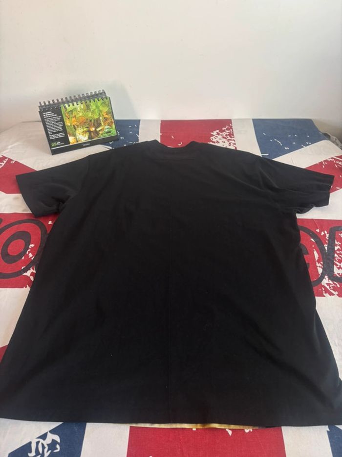 T-shirt Givenchy taille M noir avec motif crâne - photo numéro 11