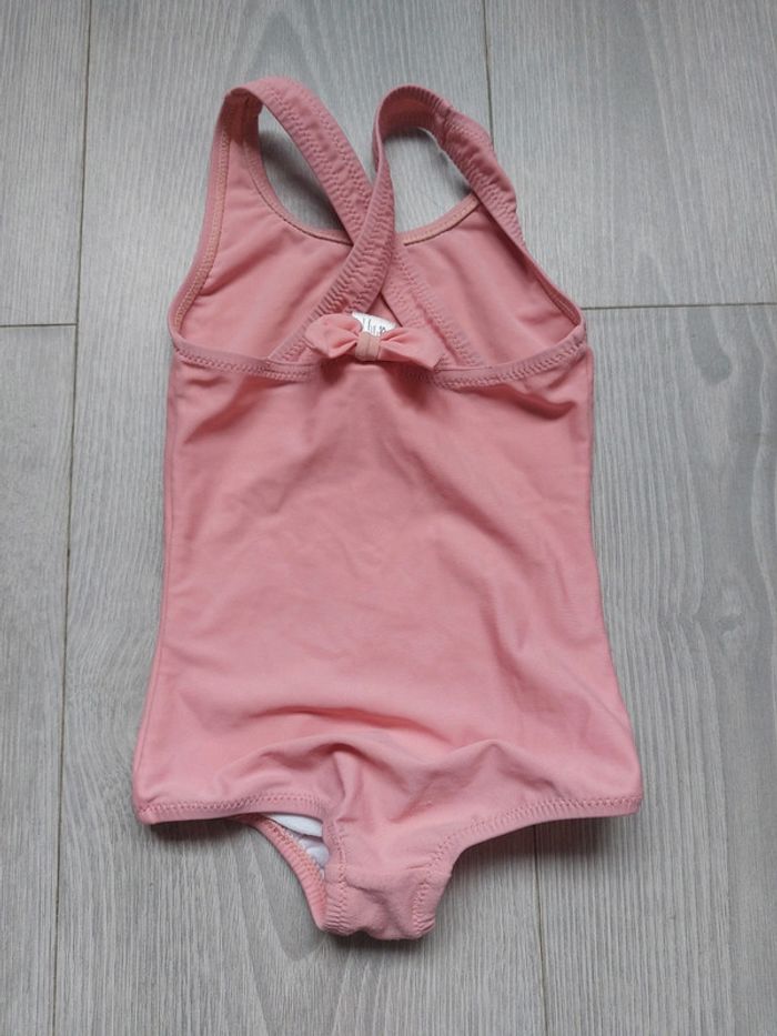 Maillot de bain Hello Kitty taille 12 mois - photo numéro 2