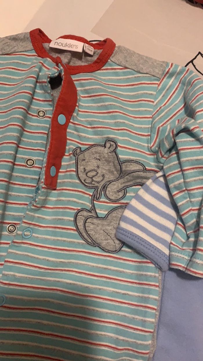 2 pyjamas - photo numéro 3