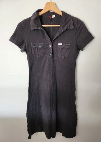 jolie petite noire manches courtes avec col en bon etat taille M 38 H&M