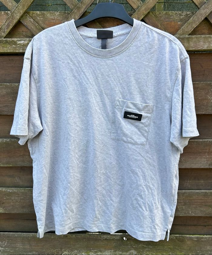 T-shirt gris avec poche