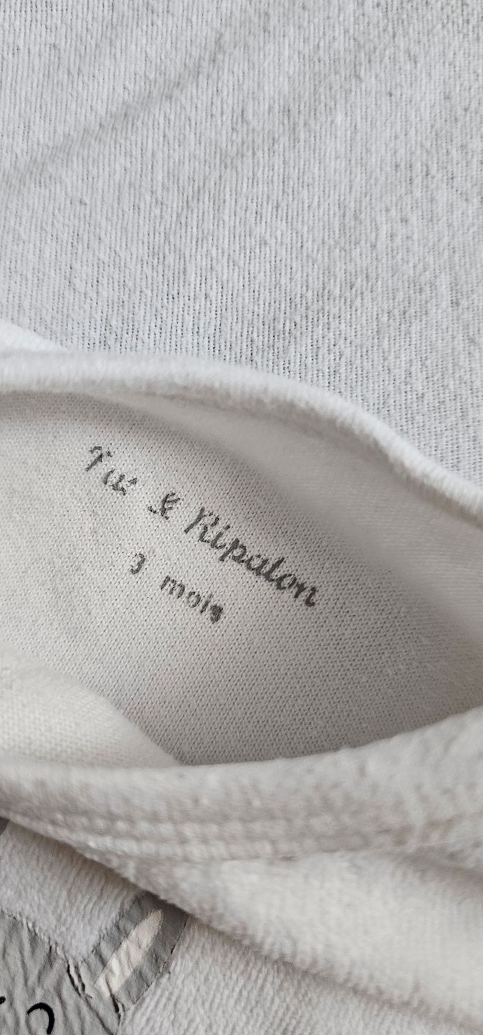 Dors bien et avec  bodies bébé 3 mois – "Mini Love" – bon état - photo numéro 7