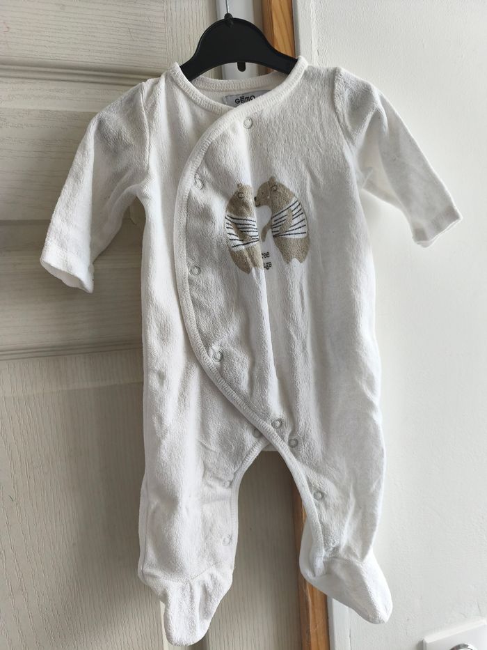 Lot vêtements garçon 3 mois (30 pièces) - photo numéro 4