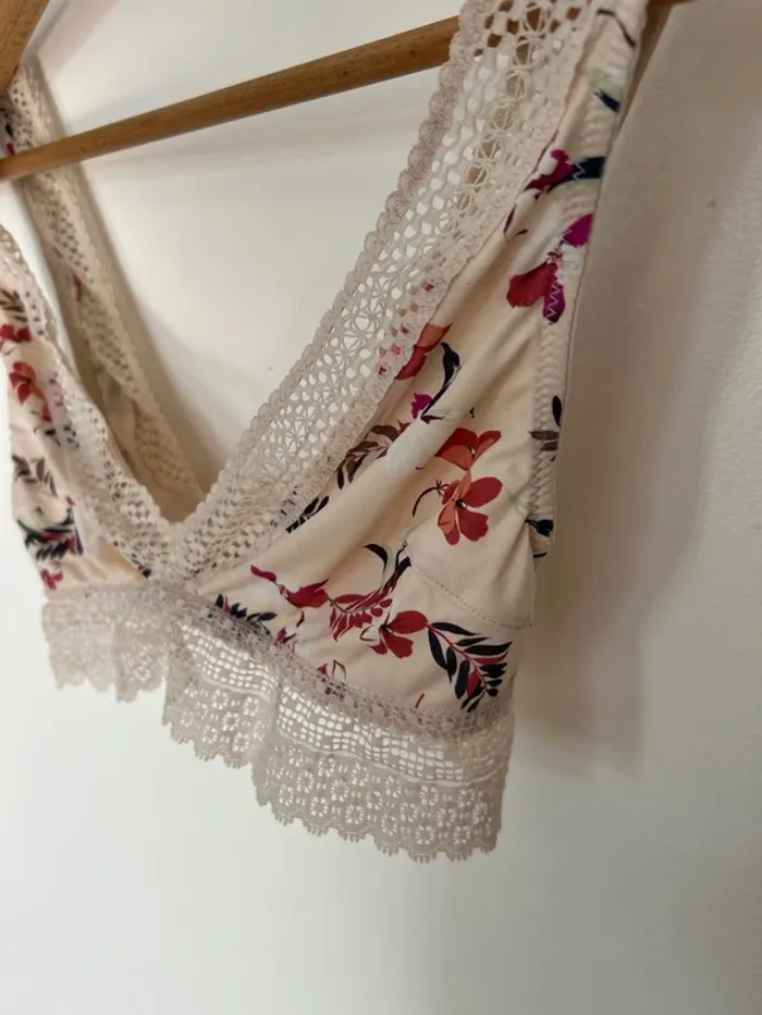 Soutien-gorge - photo numéro 3