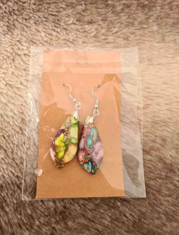 Jolie paire de boucles d'oreilles