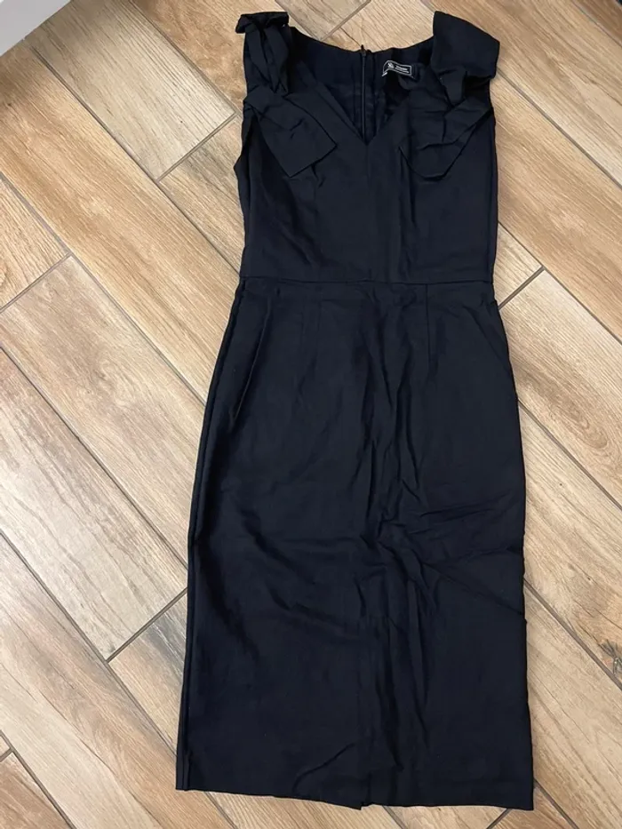 Robe Sinéquanone