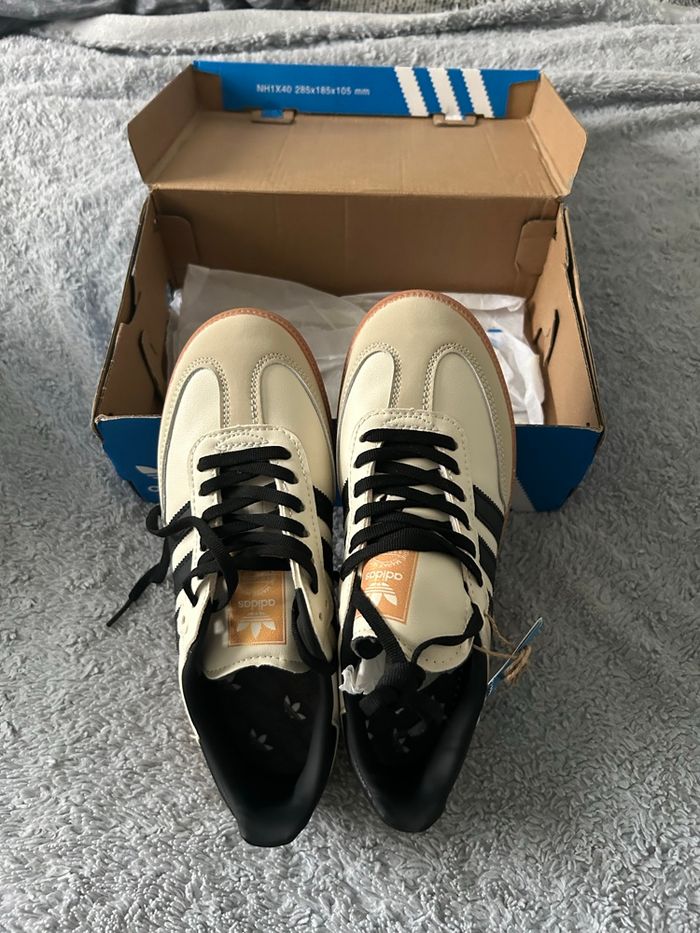 Adidas samba taille 38 neuves pour femme