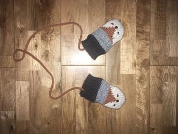 Jolies petites moufles hema t1