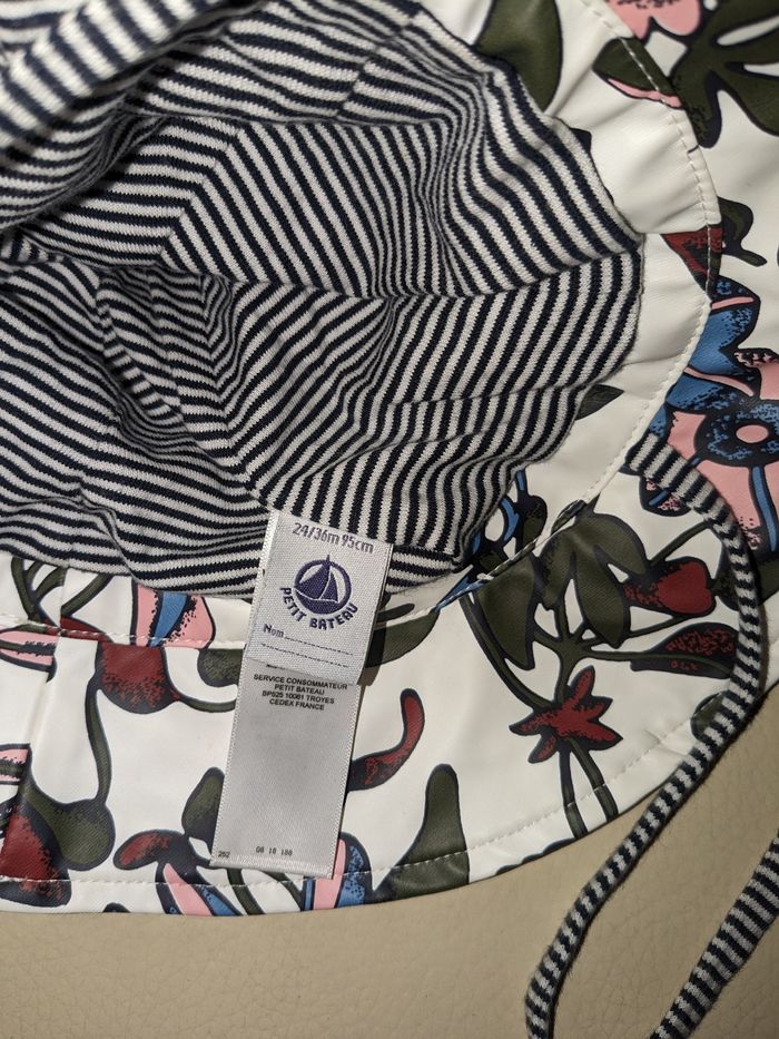 Chapeau de pluie Petit Bateau 24-36 mois - photo numéro 3