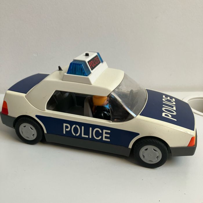 Voiture de police Playmobil - photo numéro 2