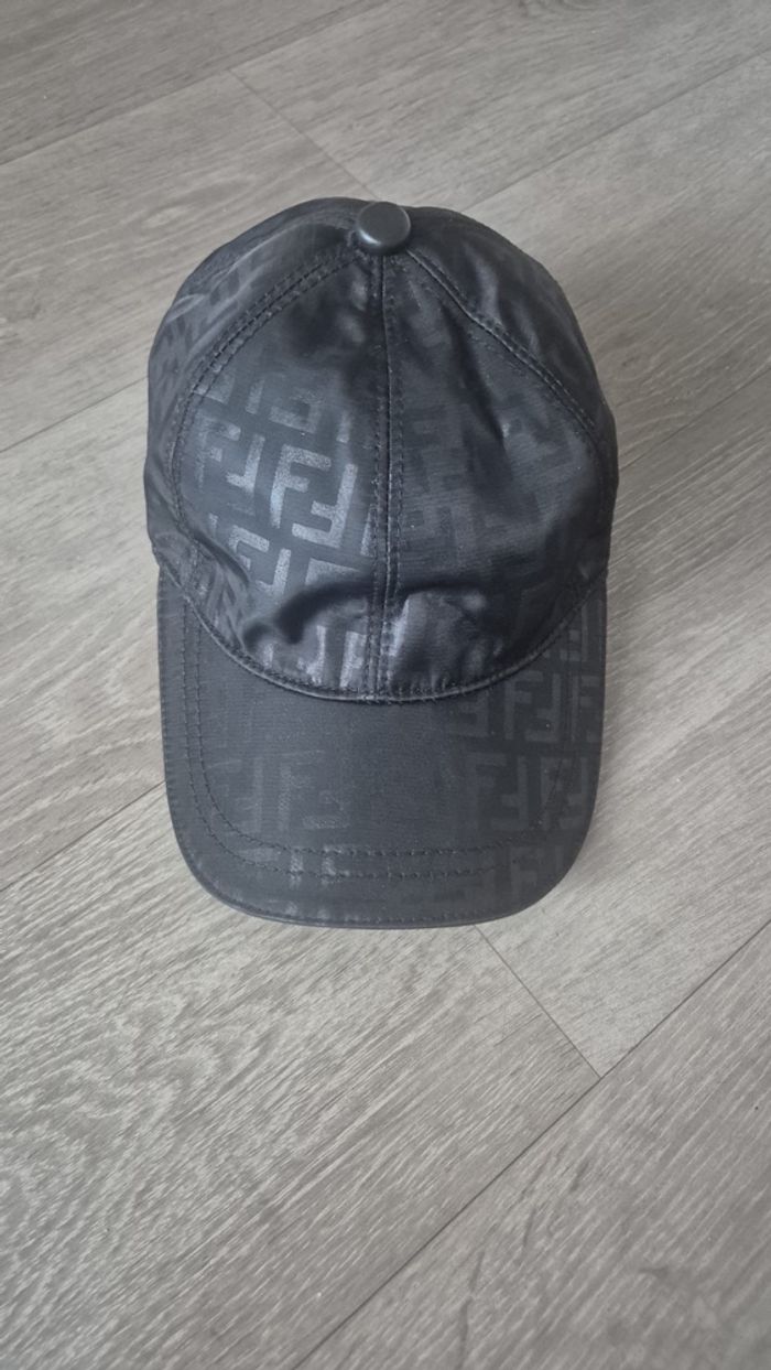 Casquette fendi noir taille M - photo numéro 3