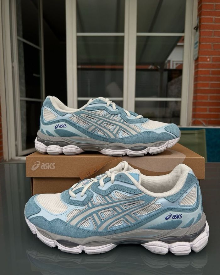 Asics gel nyc bleu blanc 43