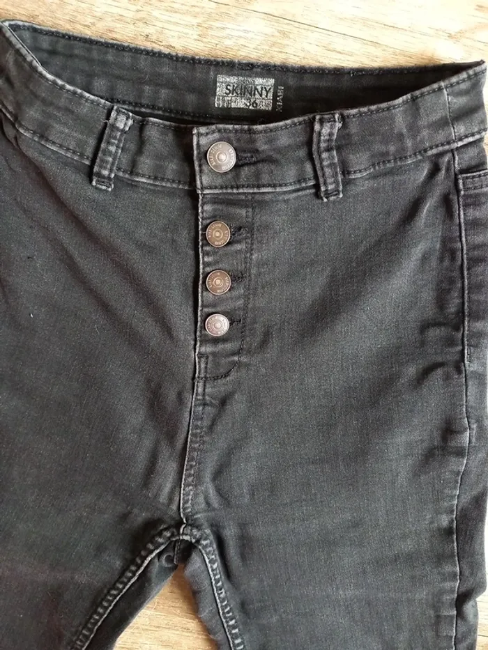 Jean noir Skinny T36 - photo numéro 4