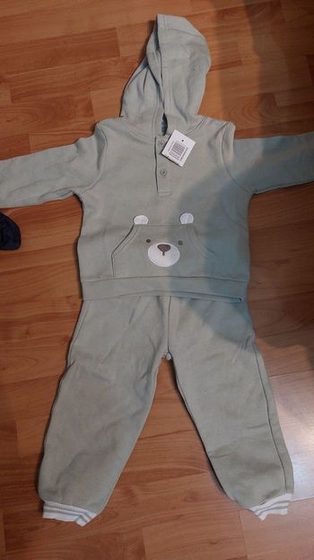 Ensemble sweat jogging
