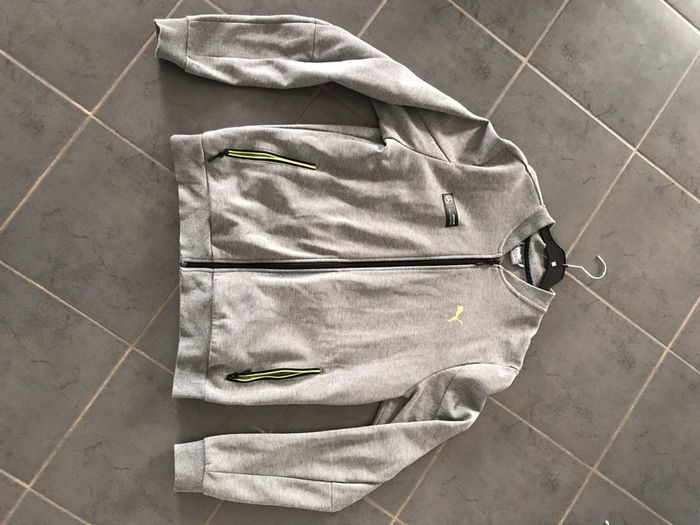 Veste Mercedes gris - photo numéro 3