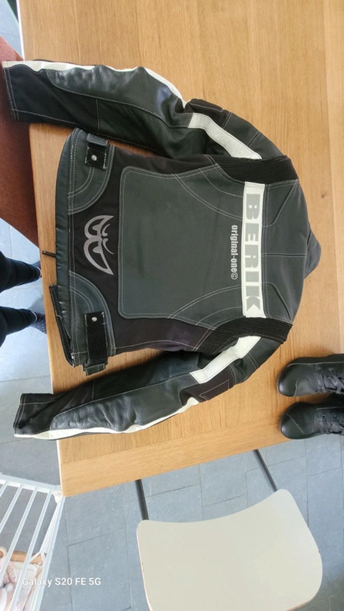 Cuir moto femme - photo numéro 10