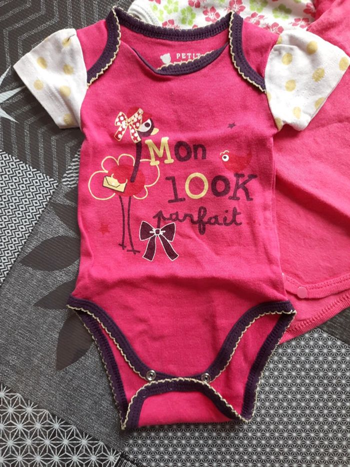 Lot 3 bodys 3 mois fille - photo numéro 2