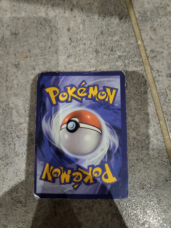 Carte pokémon charizard - photo numéro 2