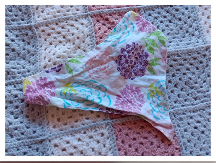 Fichu 18 mois 2 ans - photo numéro 2