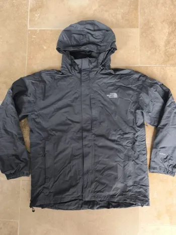 Manteau gris avec doublure intérieure ; HyVent; The North Face L logo blanc excellent état