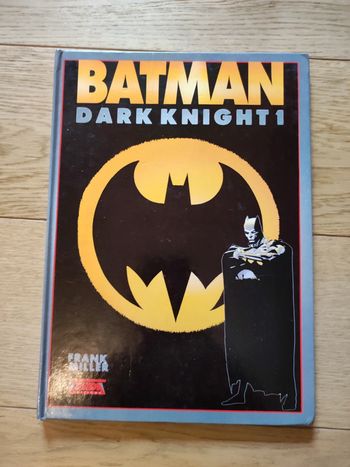 BD  livre Comics Batman DarkknightT 1