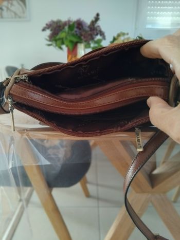 Sac à main bandoulière marque Mélanie 