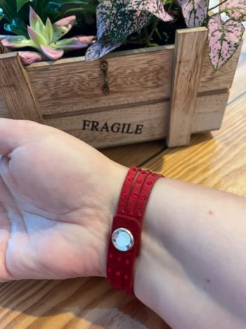 Bracelet daim Swarovski rouge