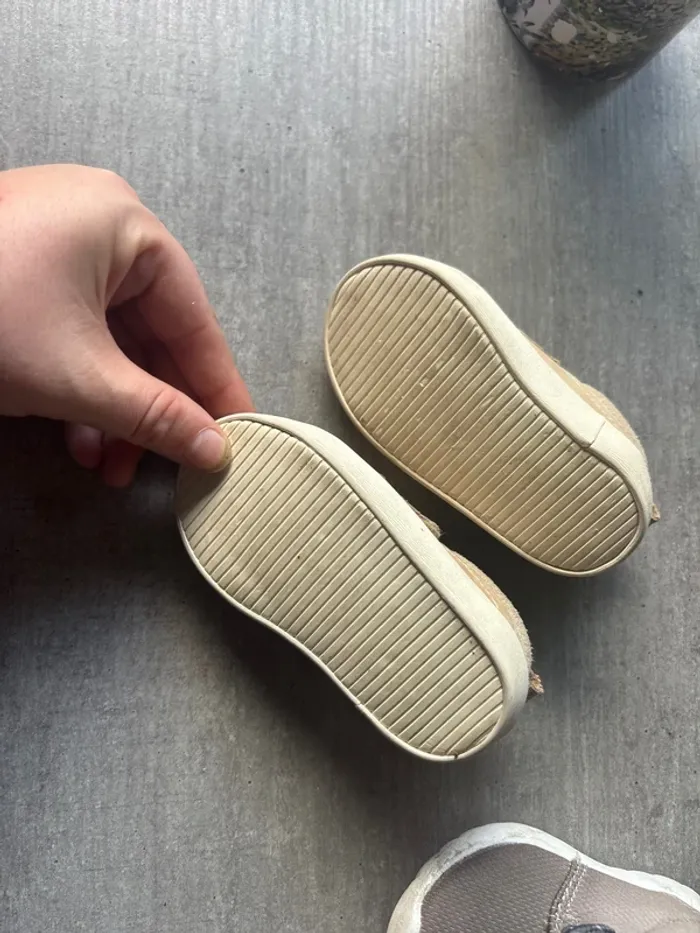 Chaussure bébé - photo numéro 5