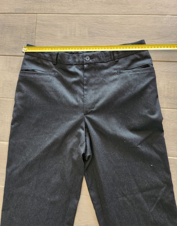 Pantalon fluide noir a fine rayures blanches style classe en excellent état taille XL 42 - photo numéro 5
