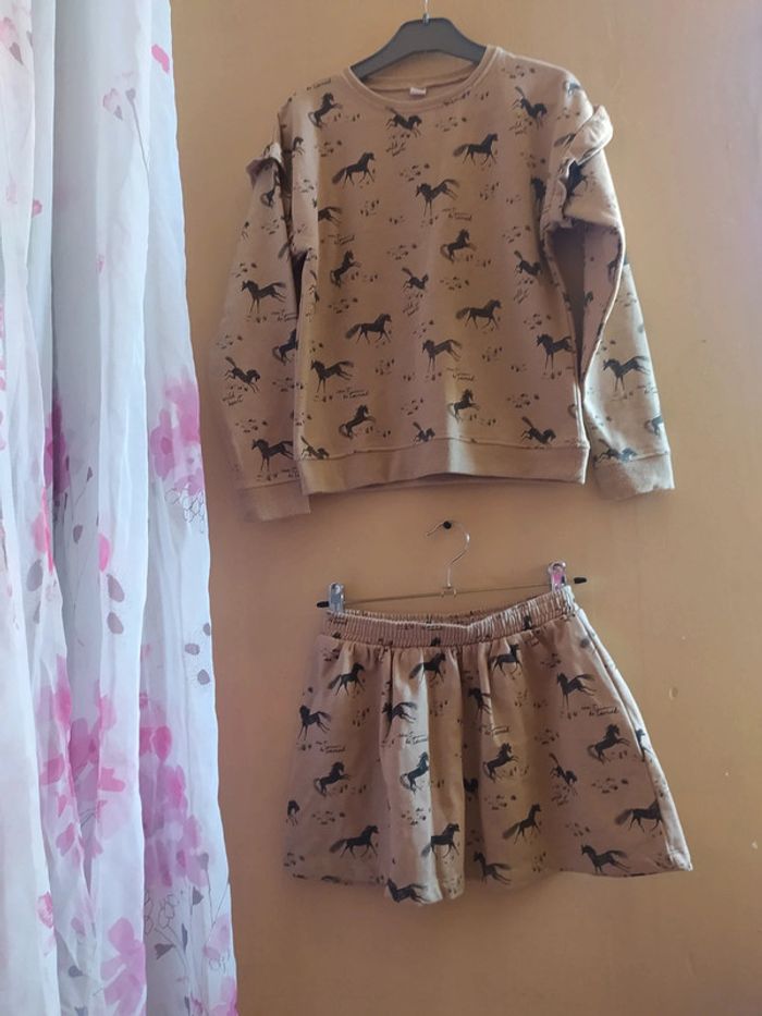 Ensemble pull jupes - photo numéro 3