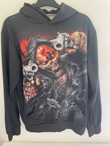 Sweat a capuche tete de mort