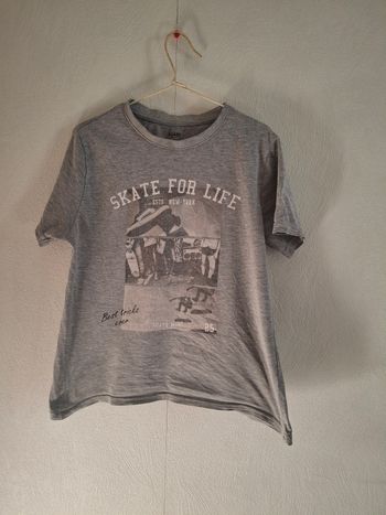 Tee shirt skate for life