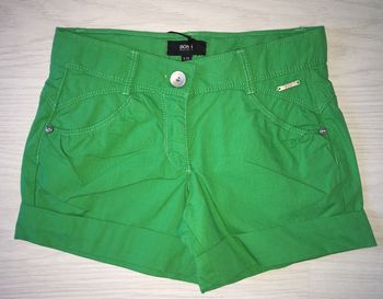 Short Hugo Boss Neuf fille 6 ans