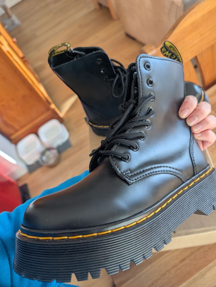 Dr martens neuf - photo numéro 5