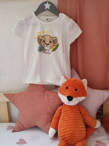 Tee shirt manches courtes Nala - Roi lion - 24 mois - Très bon état - Disney baby