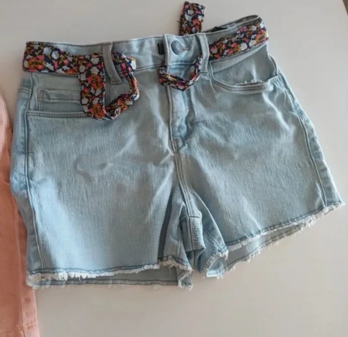 Lot 1 Short et 1 Jupe taille 10 ans - photo numéro 2