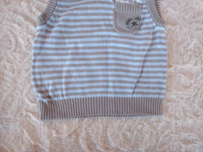 Pull col V sans manche rayé Garçon 6 mois Gémo 100% coton - photo numéro 4