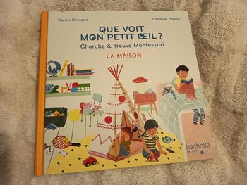 Livre cherche et trouve Montessori neuf