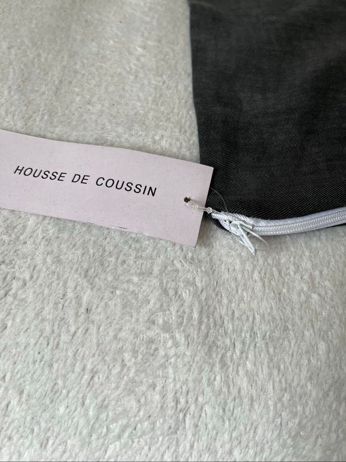 Housse décoratif pour coussin Neuf - photo numéro 2