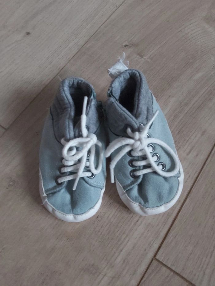 Chaussures/baskets bébé garçon 9/12 mois 11,5cms (78) - photo numéro 2