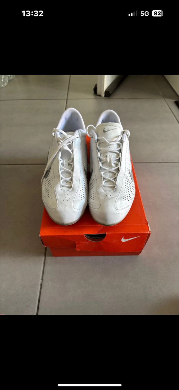 Baskets Nike shox blanche - photo numéro 2