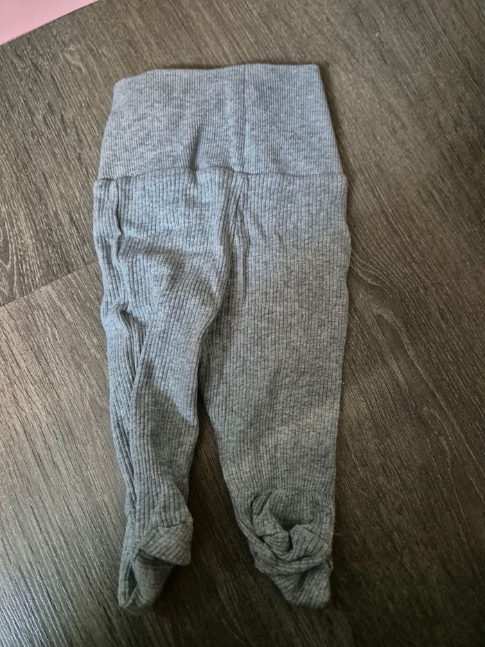 Lot 4 pantalons - photo numéro 3
