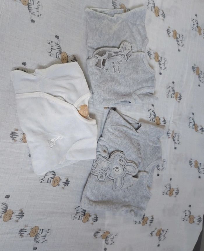 Lot pyjamas 3mois