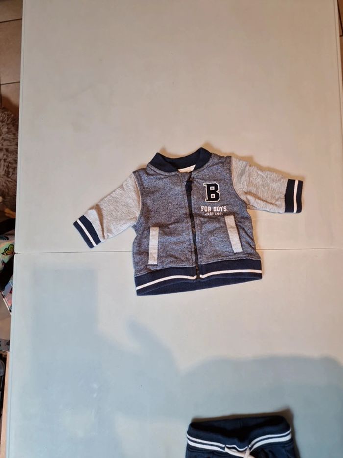 Ensemble survêtement garçon - photo numéro 2