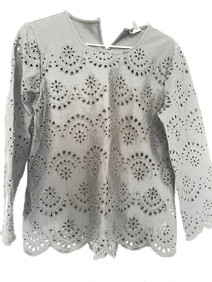 La blouses noir brodée Massimo Dutti - photo numéro 3