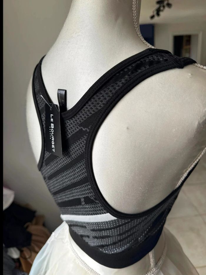 Brassière de sport - photo numéro 2