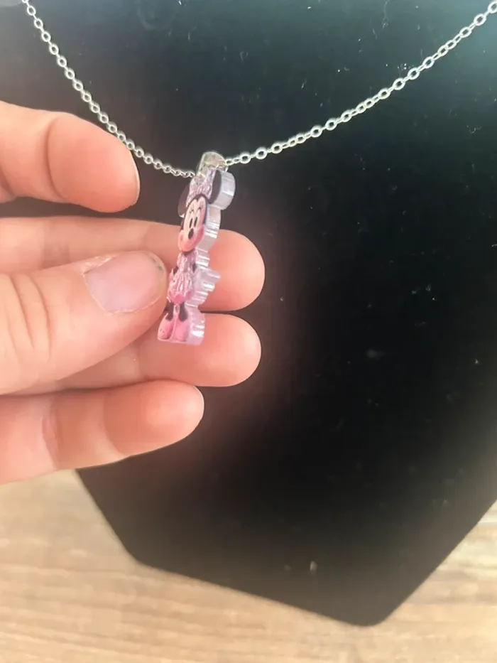 Collier Minnie neuf - photo numéro 2